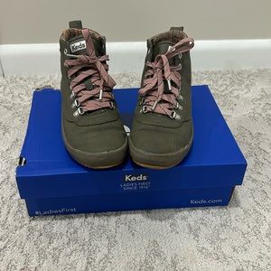 Keds 7.5 rain boots